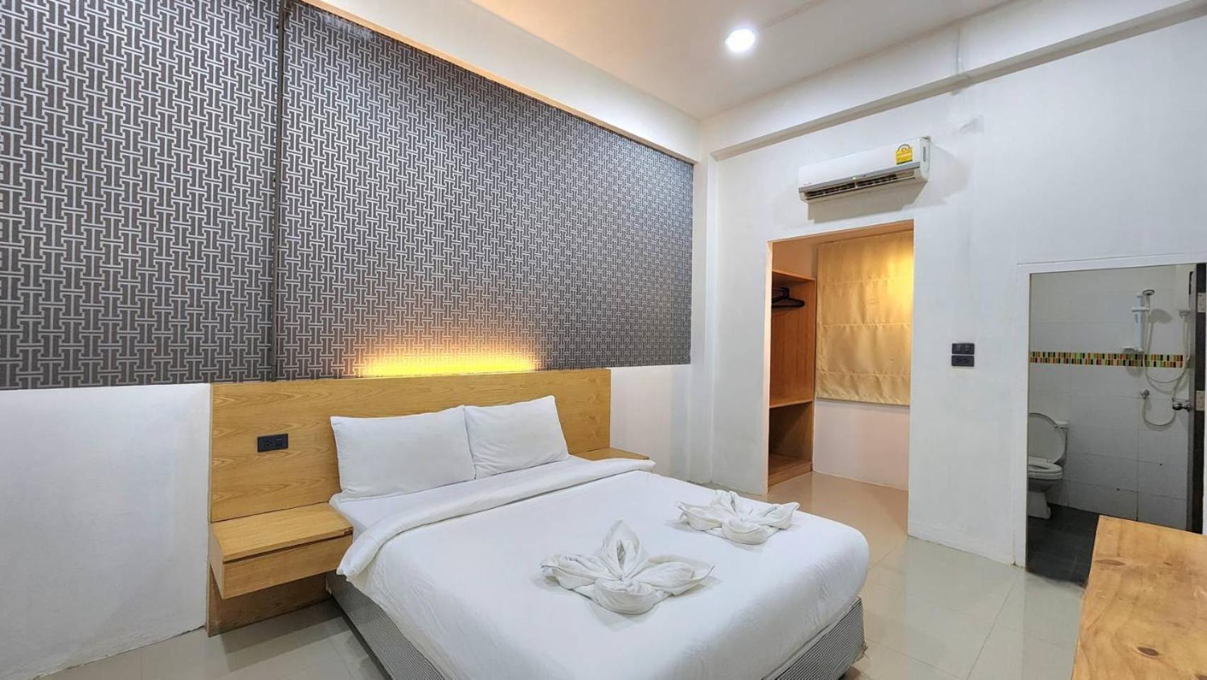 Jb Hotel Chiang Mai Exterior photo