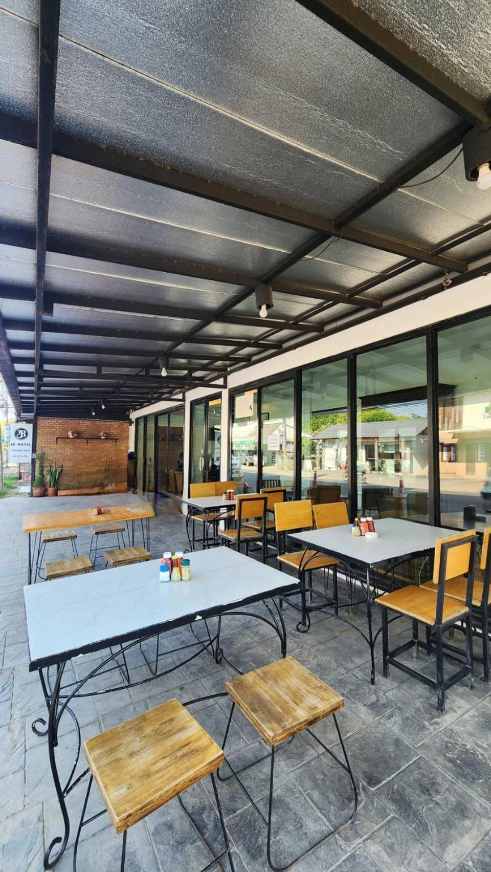 Jb Hotel Chiang Mai Exterior photo